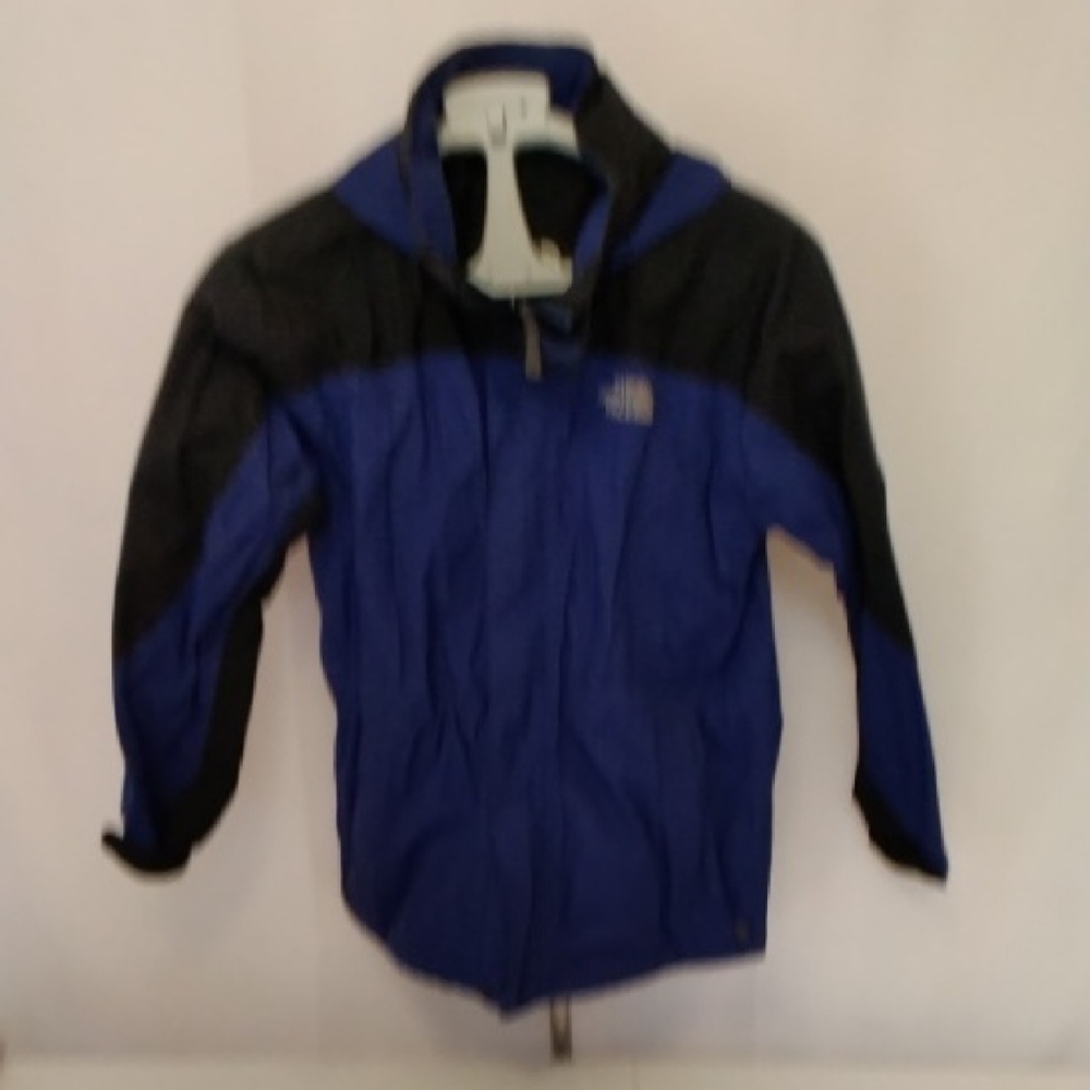 The North Face Women's Blue and Black Raincoat